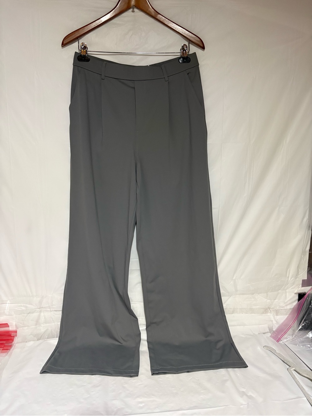 HALARA Wide Leg Pants in Dark Gray